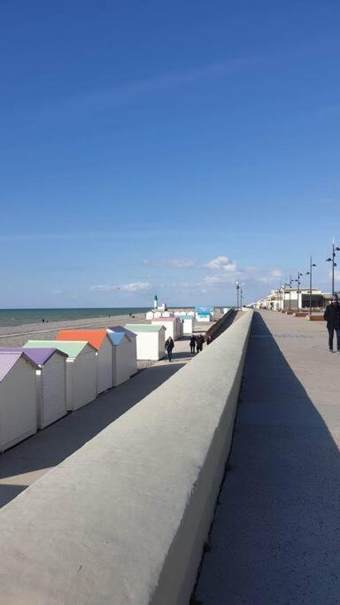Notre Nid - Grande Terrasse Privee En Bord De Mer, Au Coeur Du Quartier Historique Du Treport ! Wifi Le Tréport Eksteriør billede