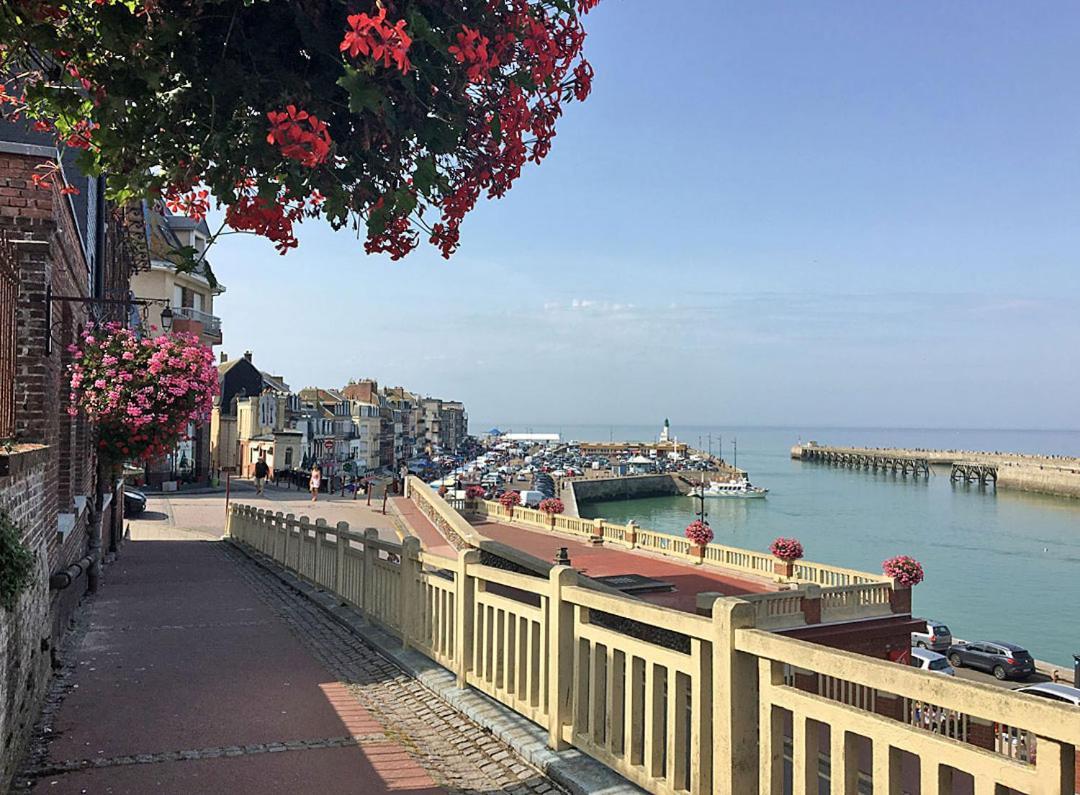 Notre Nid - Grande Terrasse Privee En Bord De Mer, Au Coeur Du Quartier Historique Du Treport ! Wifi Le Tréport Eksteriør billede